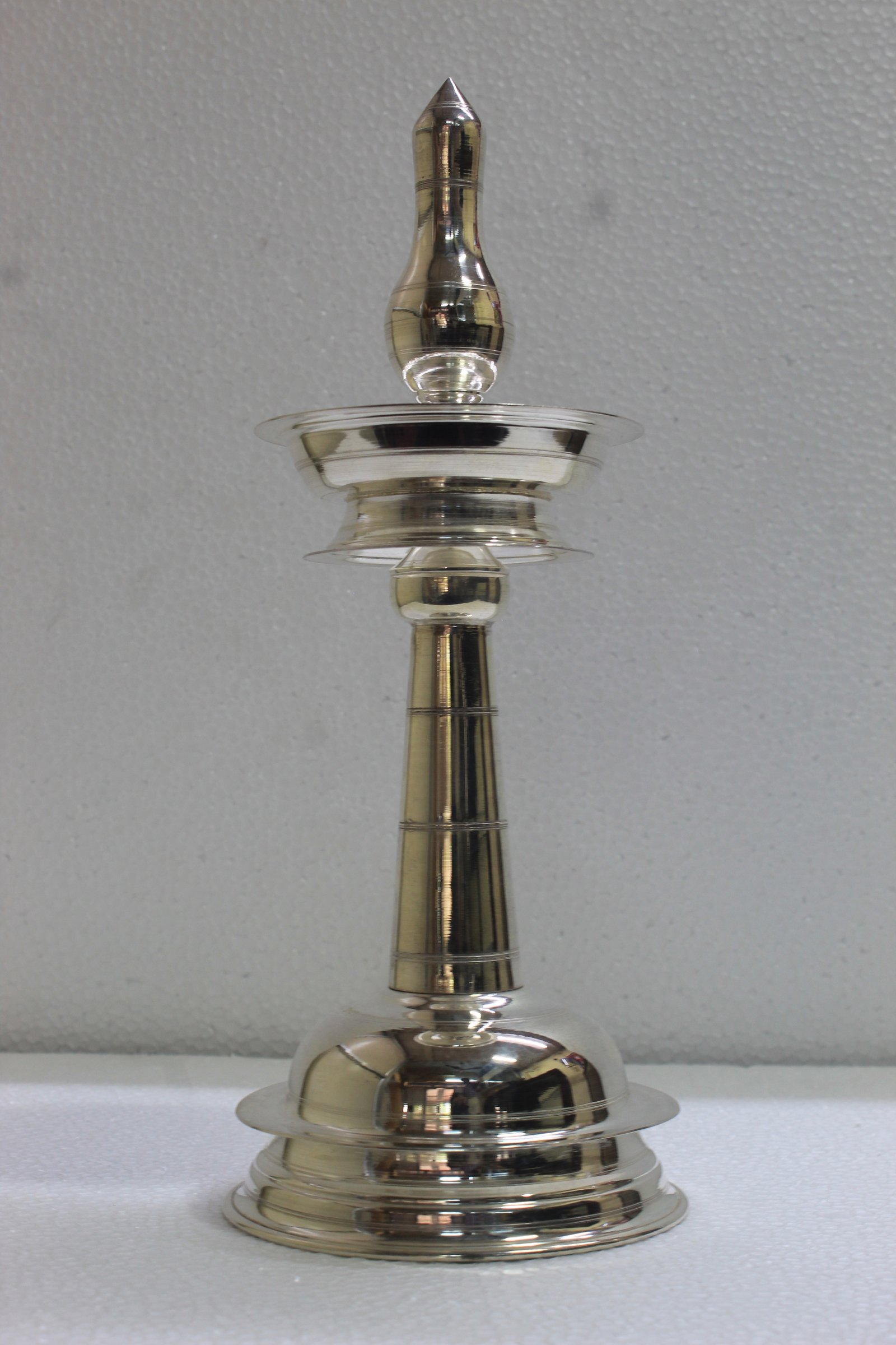 Silver Handmade Mugu Lamp