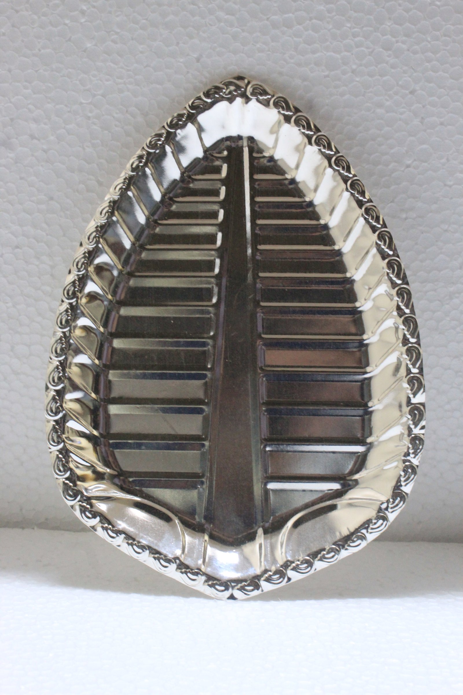 Silver Small Leaf Plate