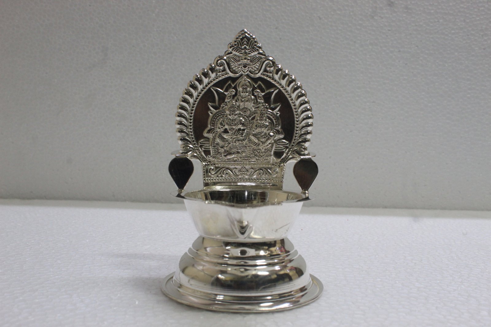 Silver Gubera Lamp