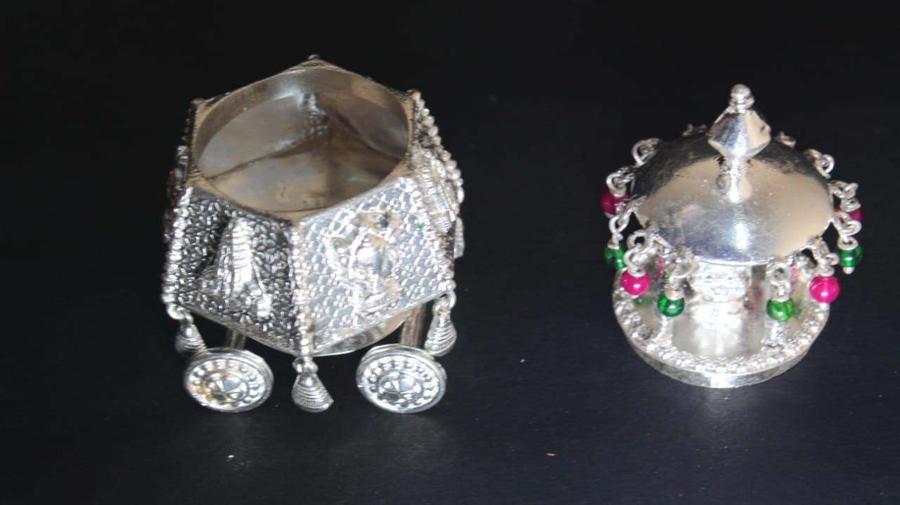 Silver Ratham Kugumam