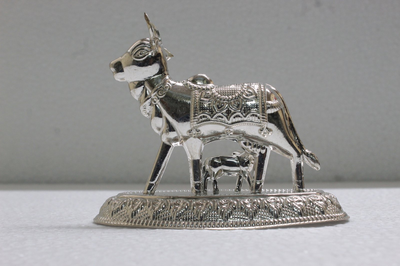 Silver Pasuvkannu