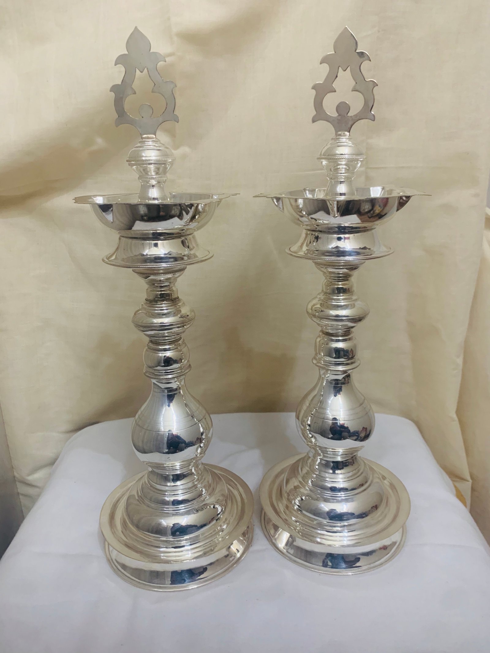 Silver Natangi Lamp Pair